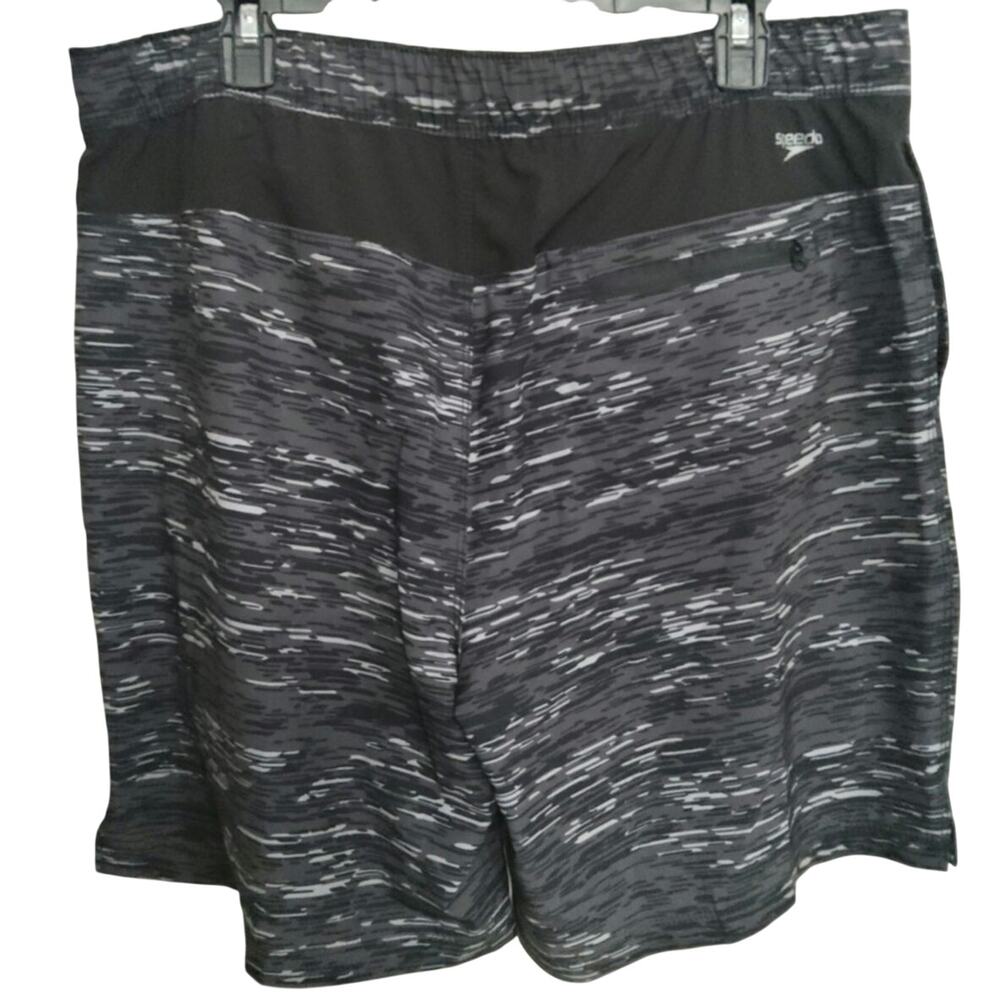 Speedo Men's Swim Beach Volley Tech UPF 50  Grey and black with pockets Size XL